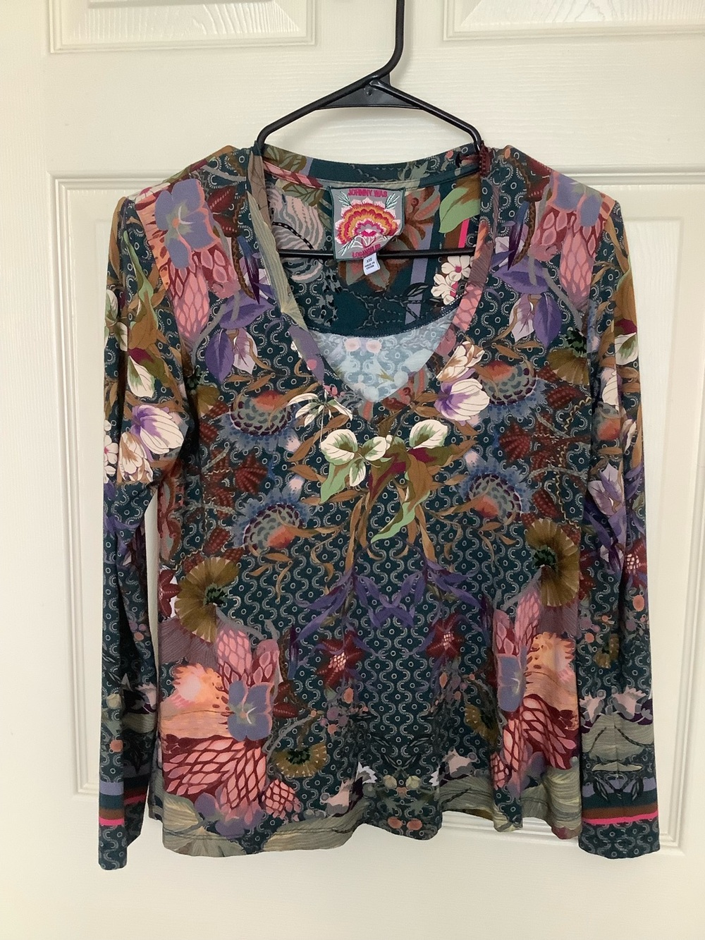 Johnny Was Aran Favorite Long Sleeve V-Neck Floral Swing Tee Size XXS